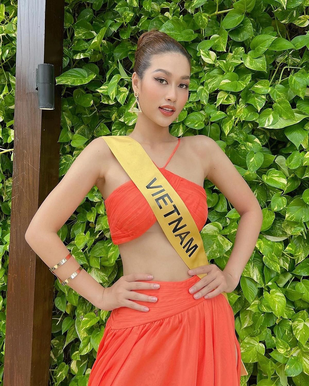 Thiên Ân lọt vào vòng vote Top 20 Miss Grand International: Trực tiếp đối đầu với 'chị đẹp' Engfa Waraha Ảnh 4