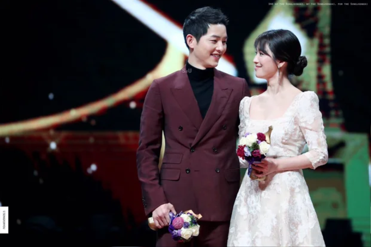 Không phải Song Joong Ki- Song Hye Kyo, Huyn Bin - Son Ye Jin mới là cặp đôi có 'tướng phu thê' nhất Ảnh 6