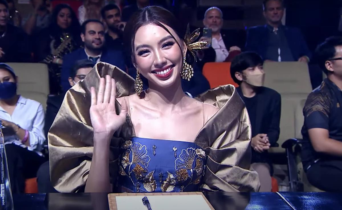 Best Face Miss Grand 2019 lộ gương mặt sưng vù, bị Thùy Tiên lấn át cả về sắc đẹp lẫn khí chất Ảnh 4