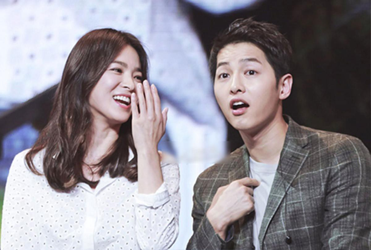 Song Joong Ki bị bắt gặp dùng đồ đôi với Song Hye Kyo, tiếp tục dấy lên tin tái hợp? Ảnh 4