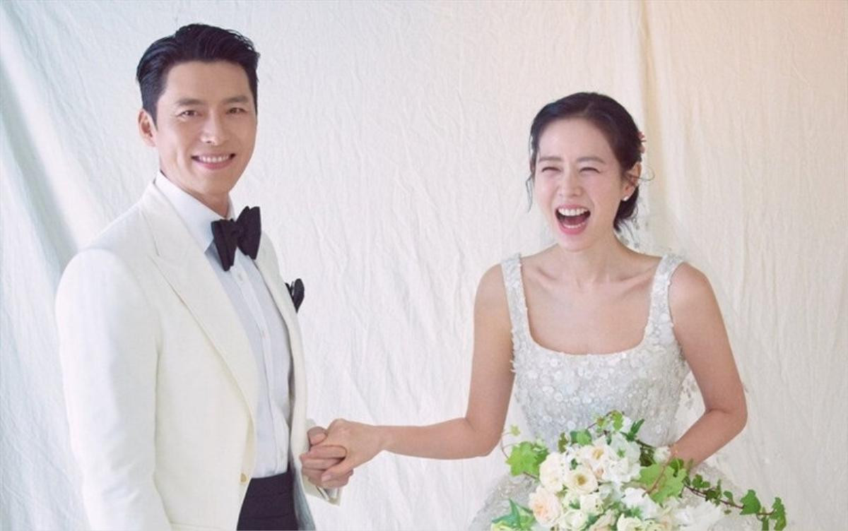 Tin mừng: Con của Hyun Bin - Son Ye Jin là một bé trai, mẹ bầu dự sinh vào tháng 12 tới Ảnh 2