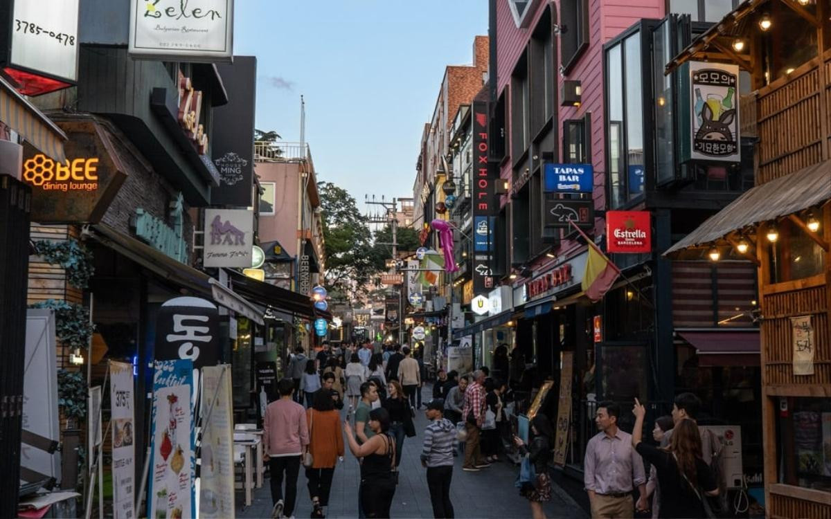 Sức hút của Itaewon - khu phố Tây 'không ngủ' ở Seoul Ảnh 3