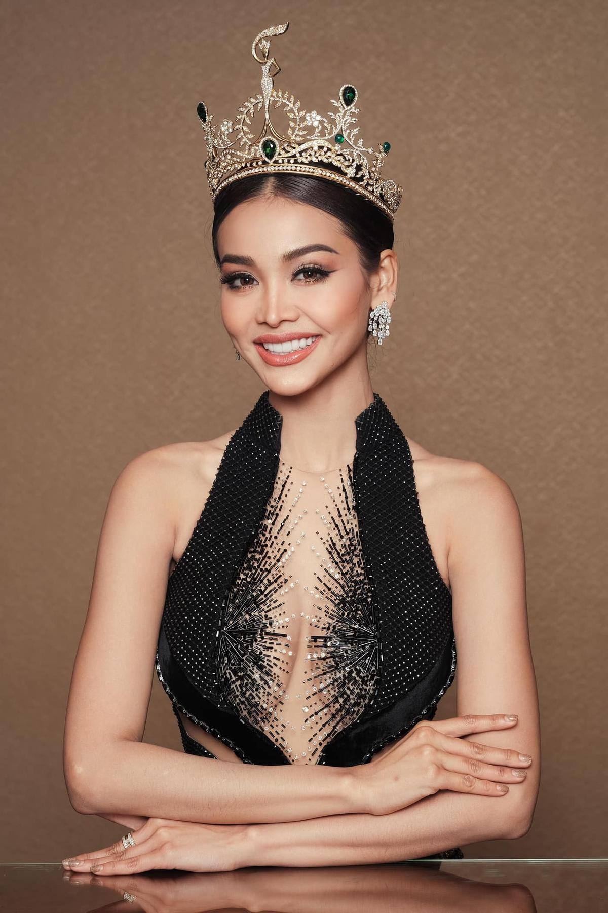 Sau 10 năm, Thái Lan vẫn chưa có vương miện Miss Grand: Vậy ông Nawat công bằng hay thiên vị? Ảnh 7