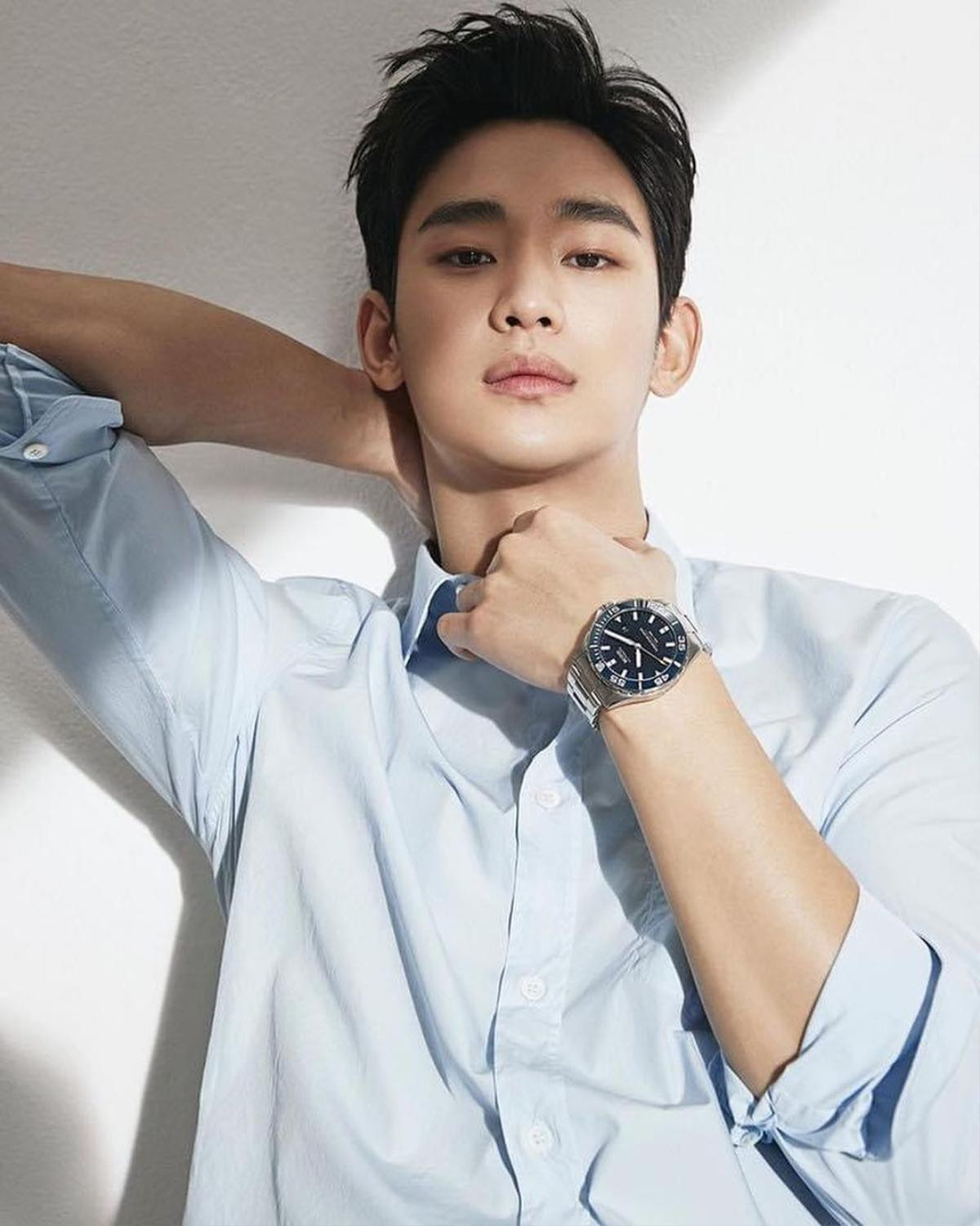 Lại một bom tấn từ biên kịch Vì Sao Đưa Anh Tới sắp ra mắt, nam chính là Kim Soo Hyun? Ảnh 1