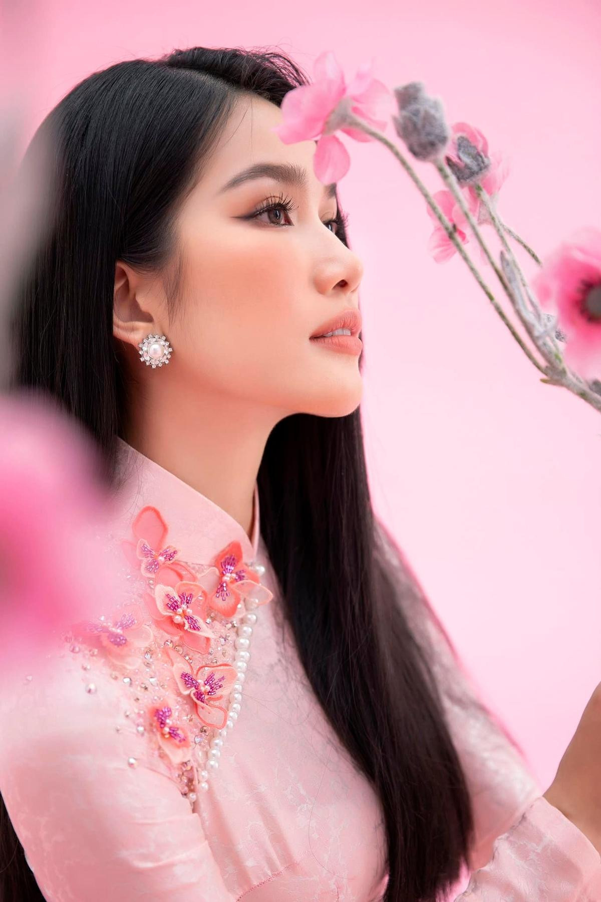 Vương miện Miss International đẹp tinh xảo, quá đẳng cấp: Thời của Phương Anh tới rồi Ảnh 3