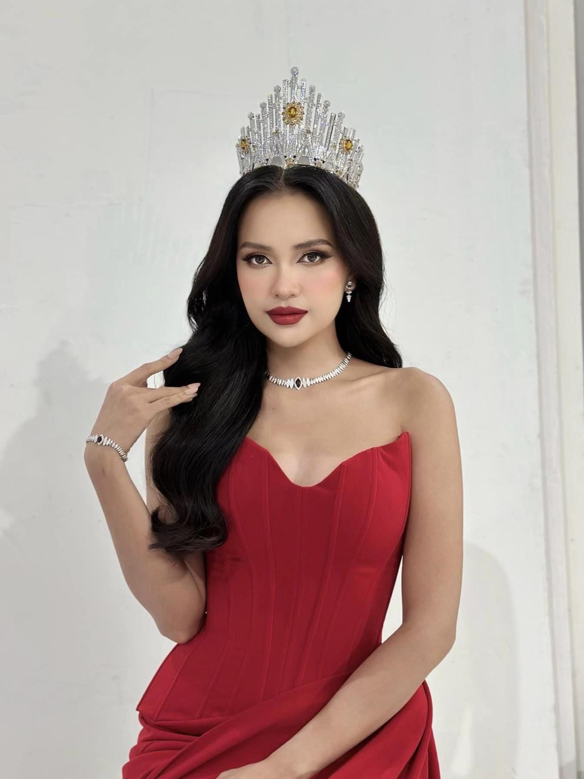 Nhan sắc lên hương của Ngọc Châu: Cứ đà này Top 7 Miss Universe dễ như trở bàn tay Ảnh 3