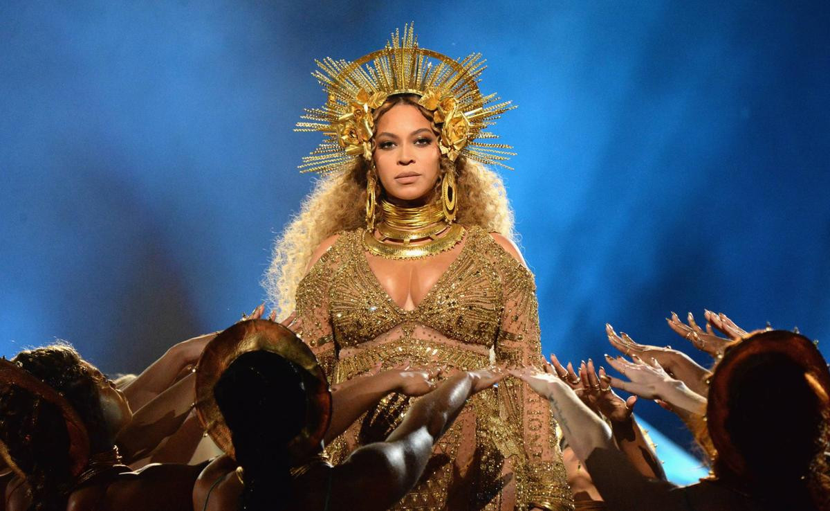 Chốt sổ đề cử Grammy 2023: Beyoncé và Adele lại 'choảng' nhau um sùm Ảnh 1