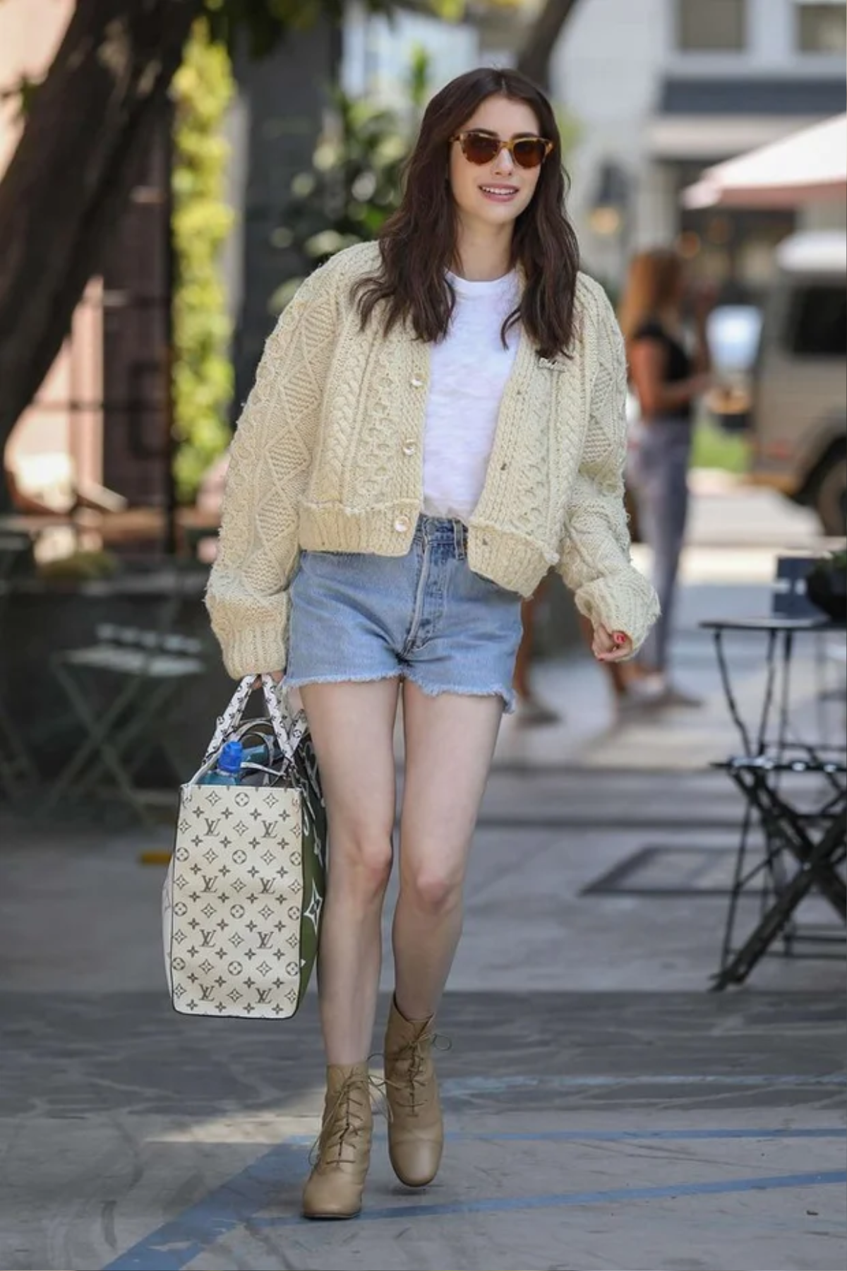 7749 kiểu diện cardigan của dàn sao Hollywood: Đơn giản mà sang trọng Ảnh 5