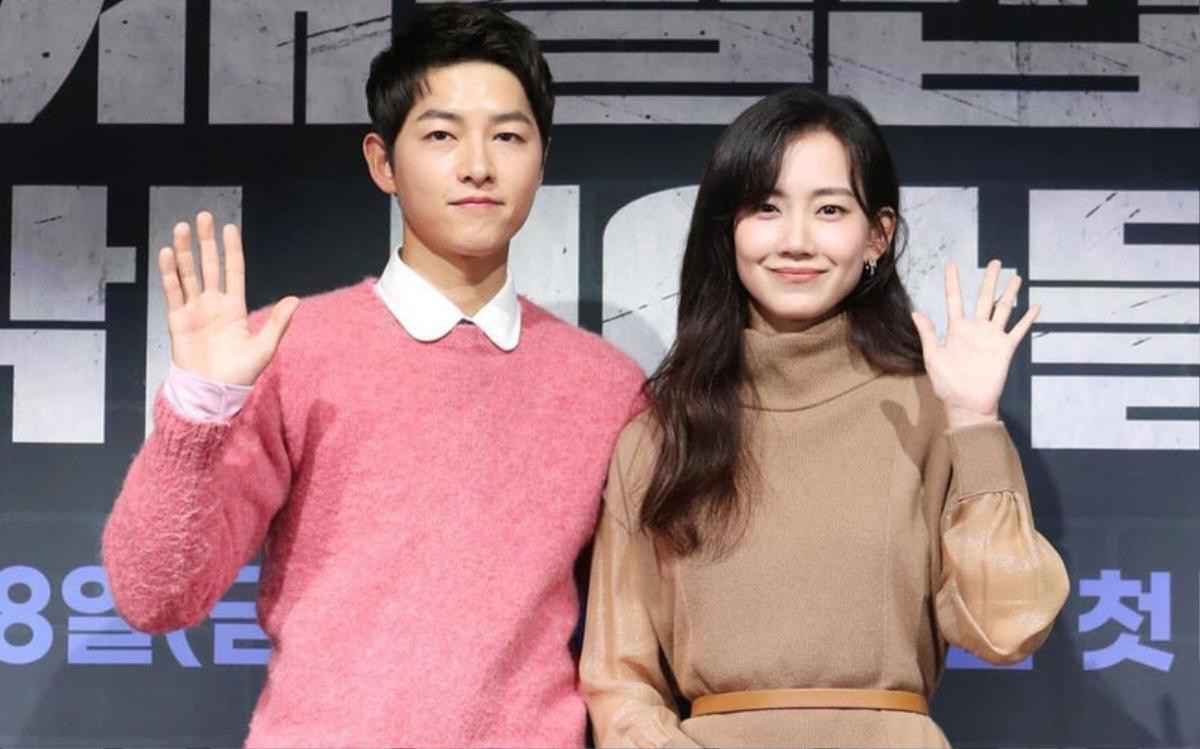 Song Joong Ki khẳng định lý do nhận đóng phim mới là vì Kim Tae Hee Ảnh 2