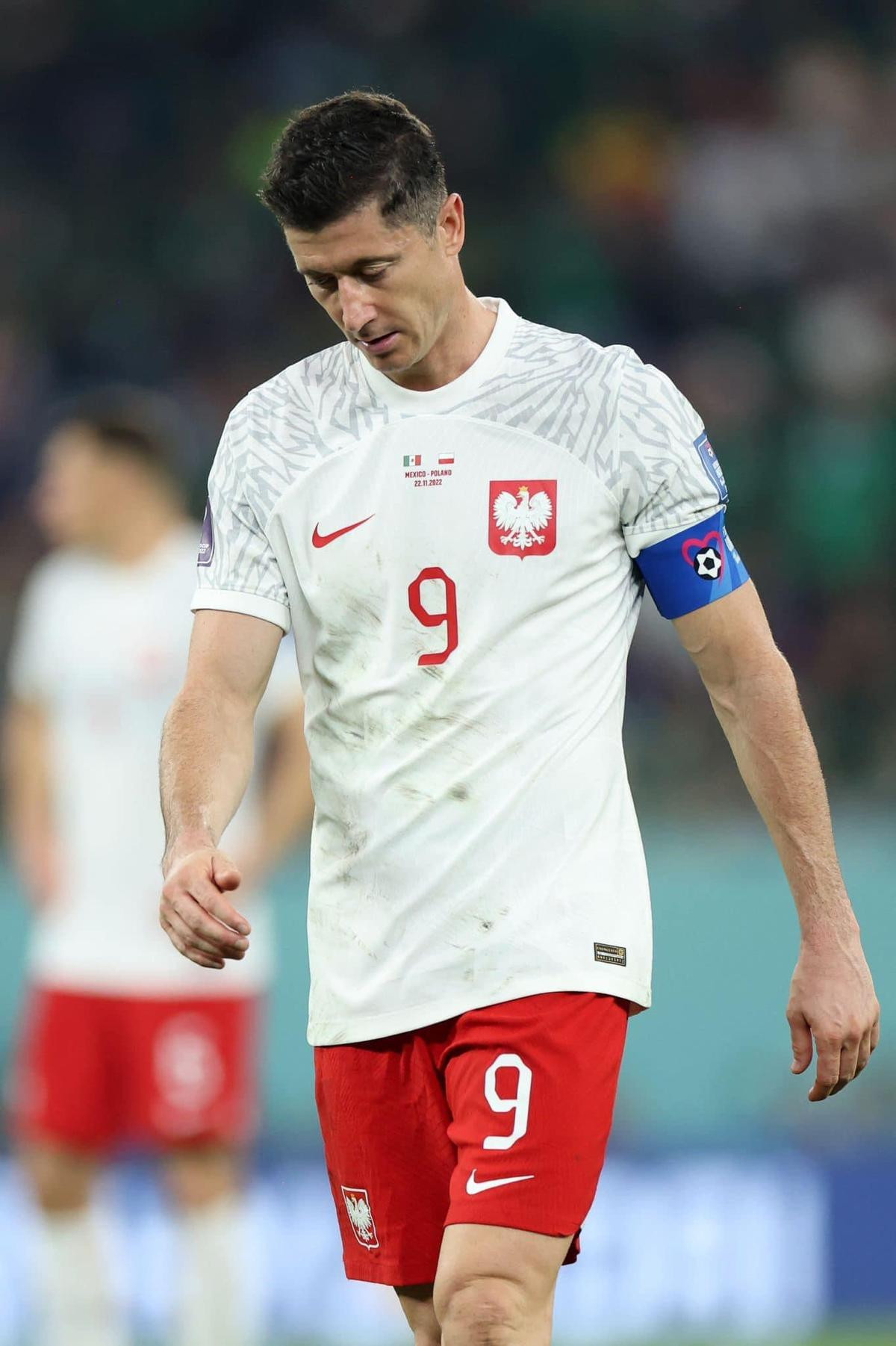 Lewandowski đá hỏng phạt đền: Khắc tinh tuyển Việt Nam rộng cửa đi tiếp! Ảnh 1