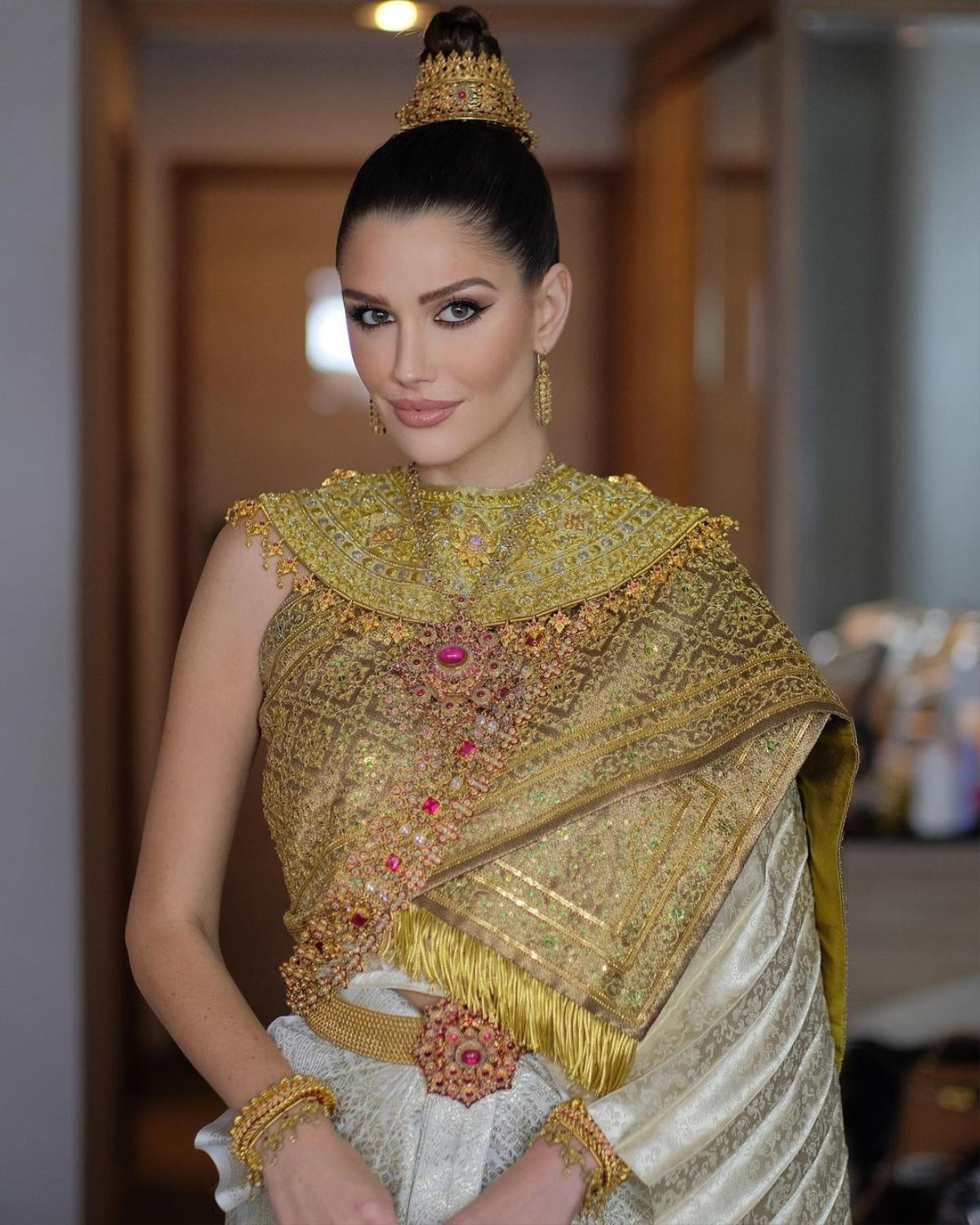 Miss Grand International 2022 Isabella Menin sau 1 tháng đăng quang: Quá xứng đáng với hai chữ Hòa bình Ảnh 8