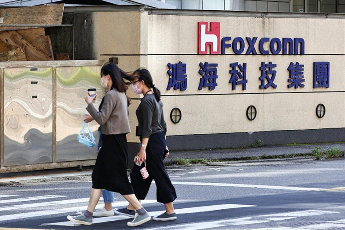 Hơn 20.000 nhân viên nghỉ việc tại nhà máy sản xuất iPhone lớn nhất Foxconn Ảnh 1