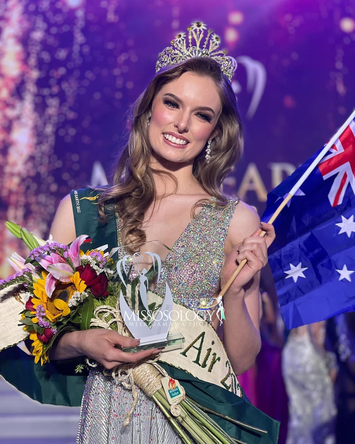 'Bản sao Taylor Swift' đăng quang Á hậu 1 Miss Earth 2022: Thần thái ngút ngàn không thua bản gốc Ảnh 6