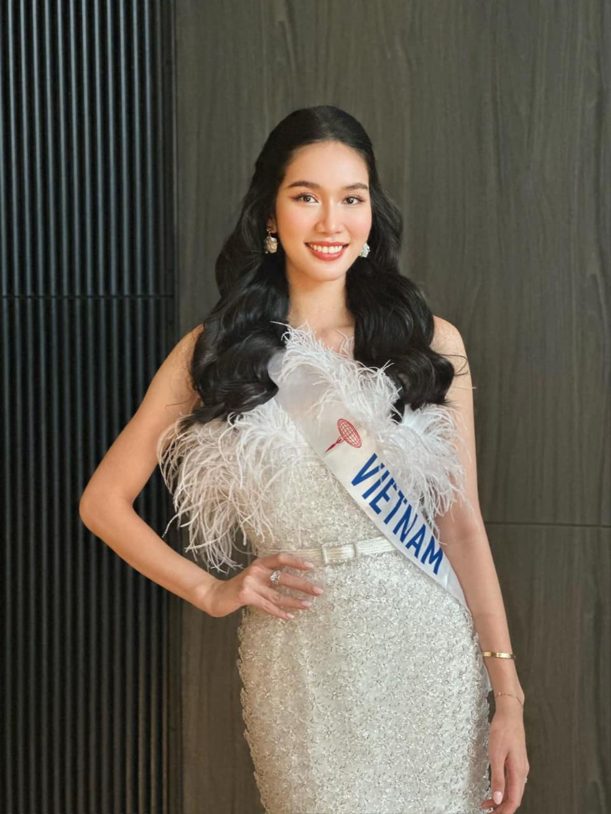 Á hậu Phương Anh đã nhận sash, hào quang rọi thẳng vào người 'lấn át' đội hình Miss International Ảnh 4