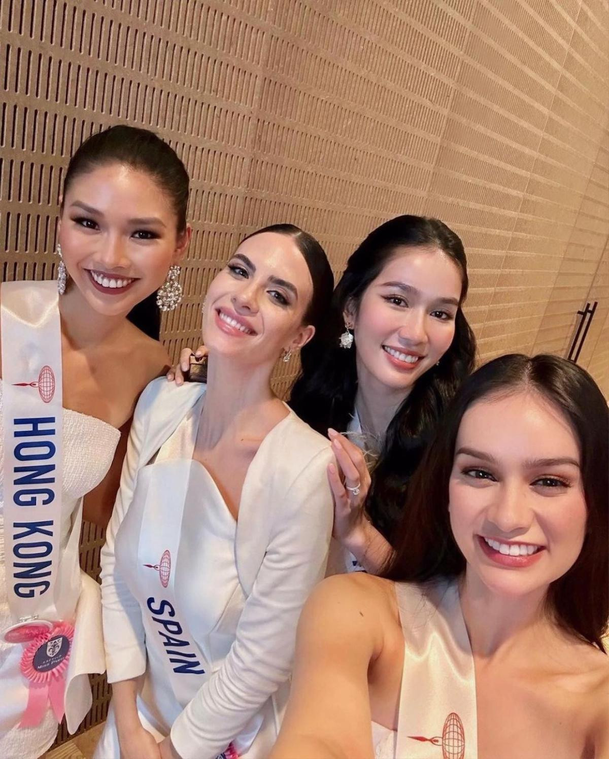 Mạnh về mọi mặt, Á hậu Phương Anh vẫn 'rớt' khỏi Top 5 dự đoán Miss International 2022 Ảnh 4