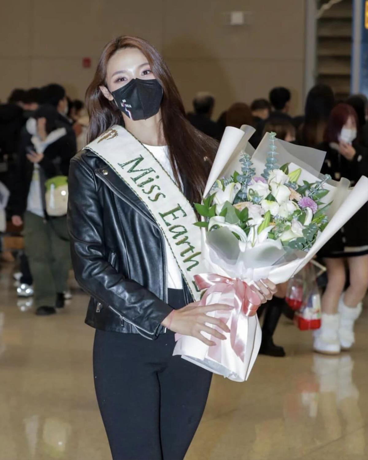 Miss Earth 2022 về nước và nhận cái kết cay đắng: Fan vắng hoe, truyền thông không đoái hoài Ảnh 7