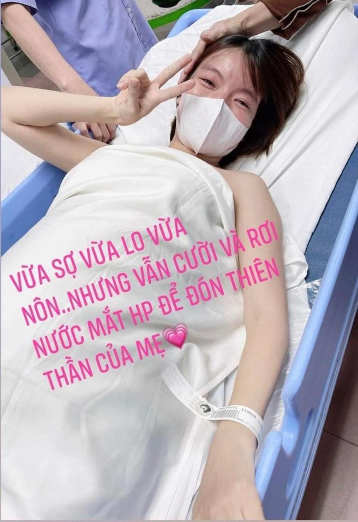 Bà xã Mạc Văn Khoa gây chú ý khi chia sẻ hình ảnh nhập viện, nghi vấn có 'tin vui'? Ảnh 1