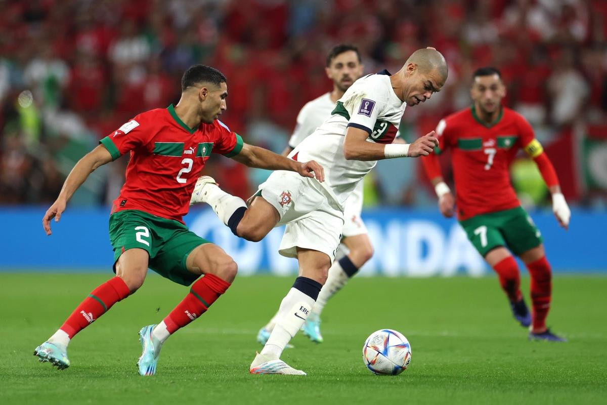 Morocco tiễn Bồ Đào Nha về nước, Ronaldo khóc nức nở Ảnh 4