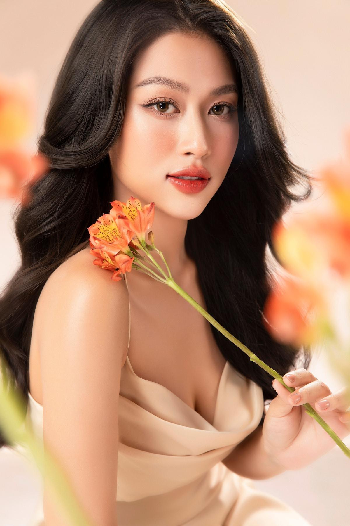 Miss Grand International 2022 tăng follow vẫn bị Thiên Ân bỏ xa: So với Thùy Tiên còn 'đau thương' hơn Ảnh 3