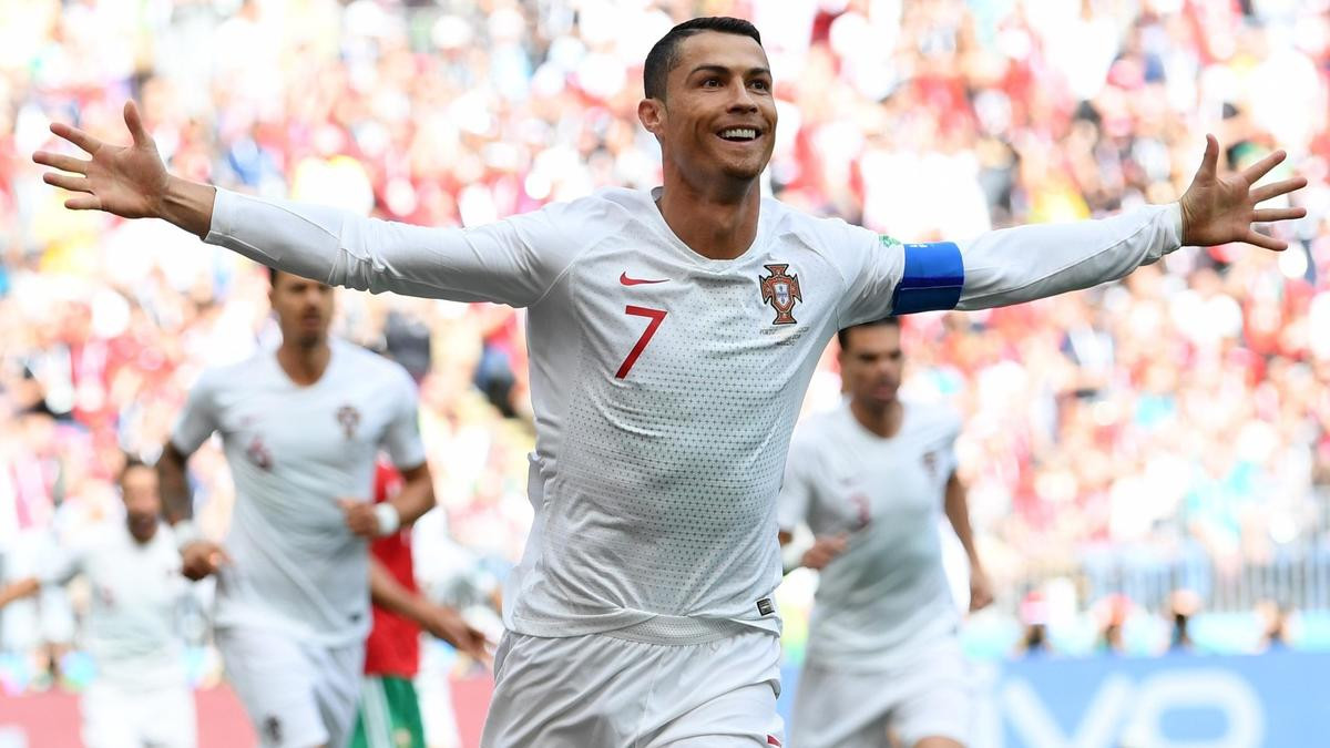 Chị gái chửi cả đội Bồ Đào Nha, muốn Ronaldo mơ Cúp vàng World Cup 2026 Ảnh 1