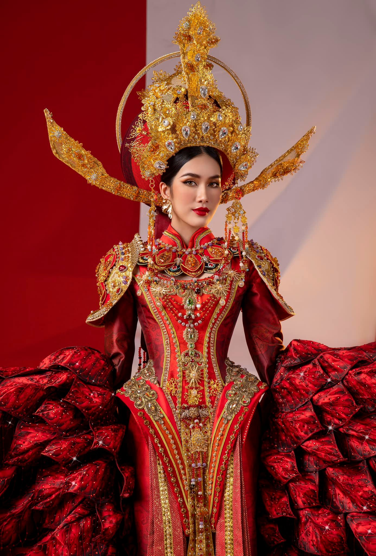 Trước giờ G Miss International 2022, Phương Anh 'nhảy vọt' trên bảng xếp hạng quốc tế: Top 3 thẳng tiến Ảnh 4