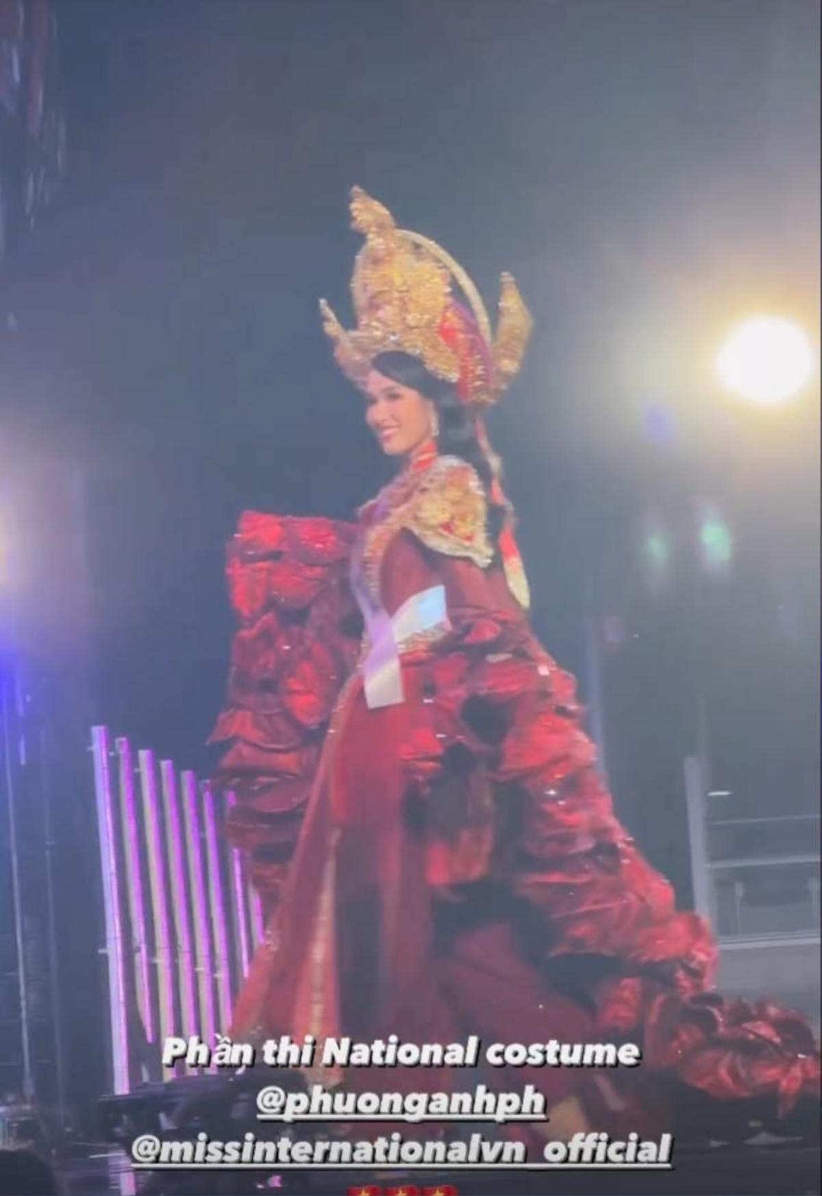 Chung kết Miss International: Phương Anh 'sáng trưng' với Hoa Trạng Nguyên, spotlight phải thuộc về chị! Ảnh 5