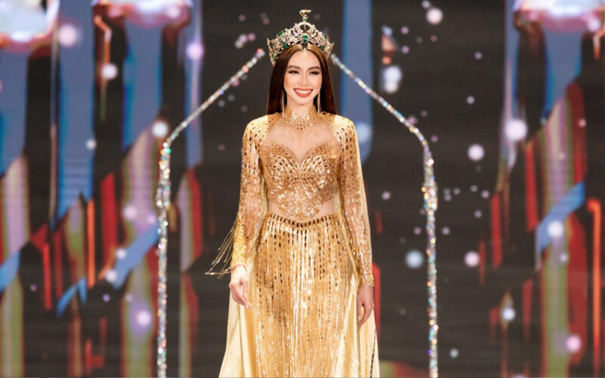 Đương kim Miss International cầm giấy đọc tiếng Nhật, netizen nhớ đến màn 'bắn' 4 thứ tiếng của Thùy Tiên Ảnh 3