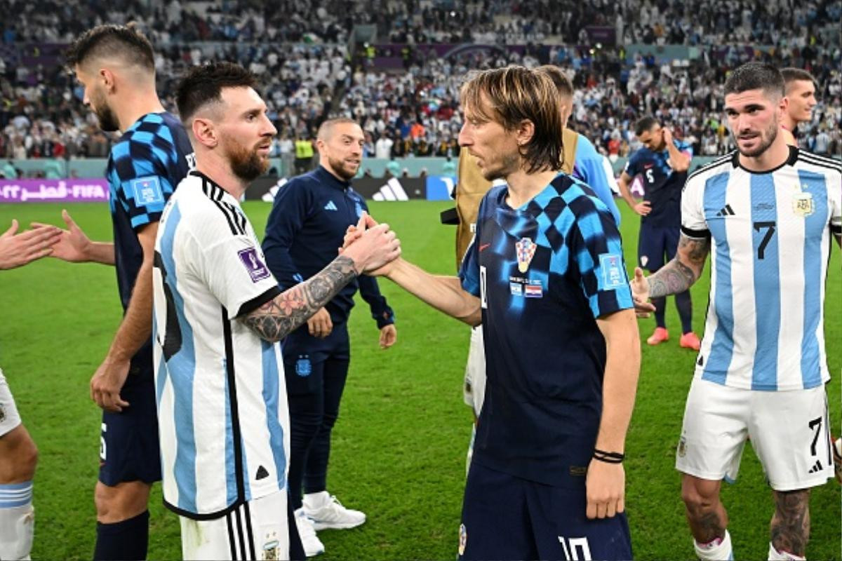 Hãy ném quan điểm Ronaldo vĩ đại hơn Messi vào sọt rác! Ảnh 1