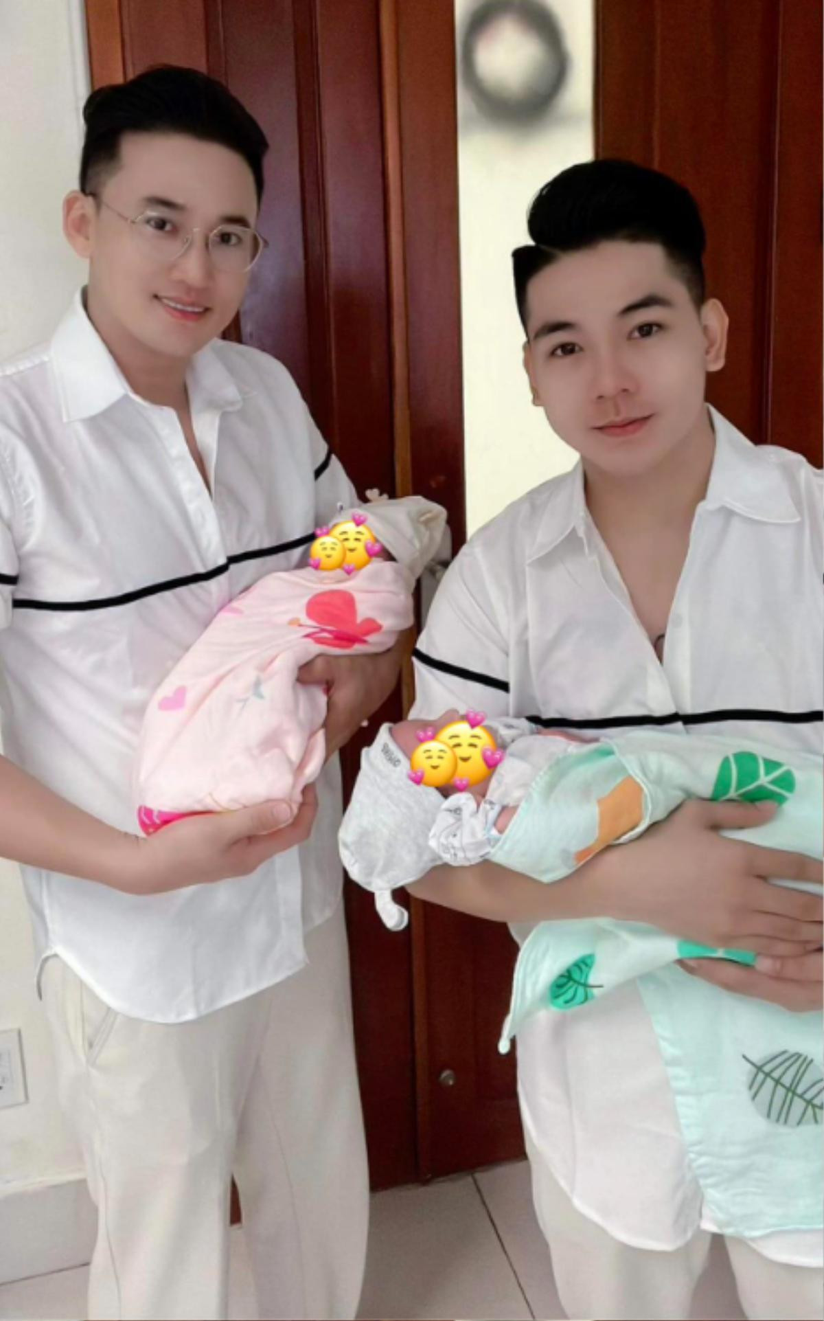 Bị mỉa mai trước giây phút 'da kề da' bên 2 con mới sinh, diễn viên Hà Trí Quang và bạn trai đáp trả gắt Ảnh 2