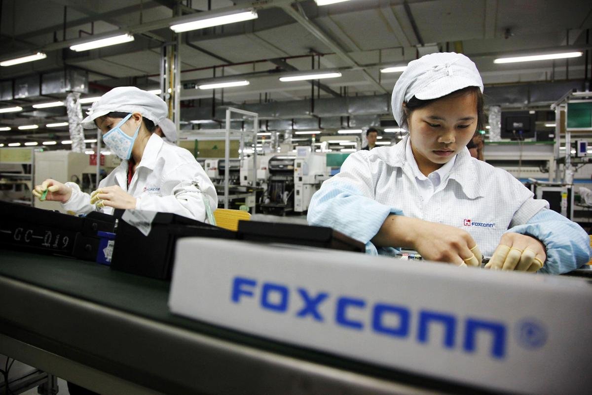 Nhà máy iPhone của Foxconn trở lại hoạt động bình thường Ảnh 2