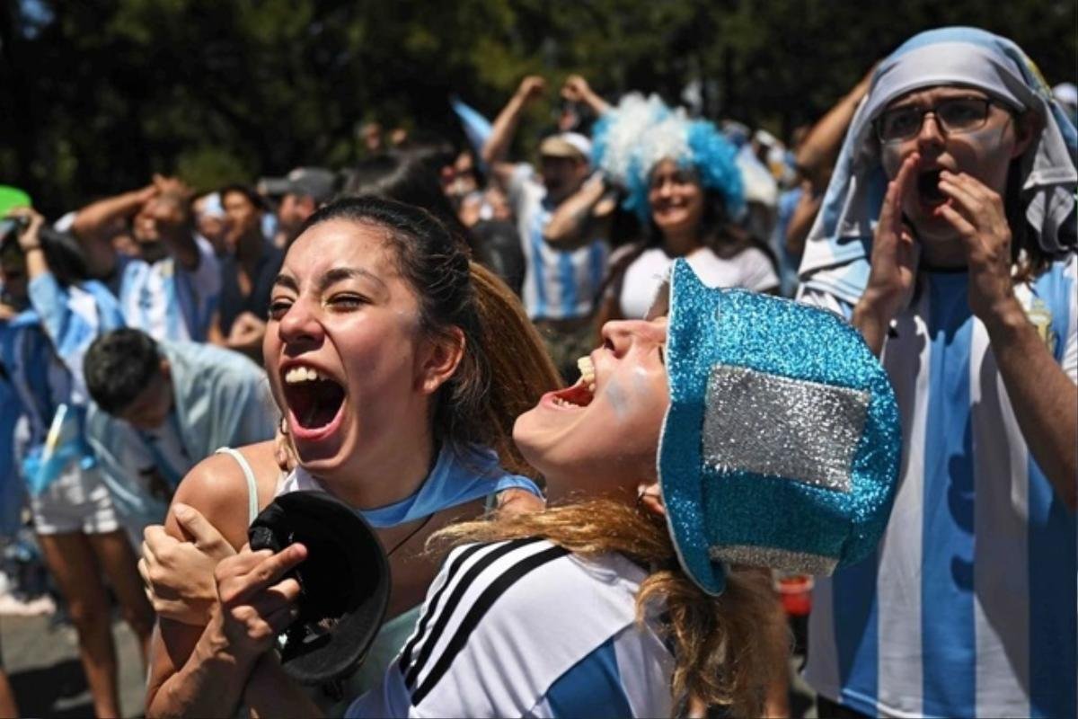 Cả nước Argentina mở hội ăn mừng Messi vô địch World Cup 2022 Ảnh 7