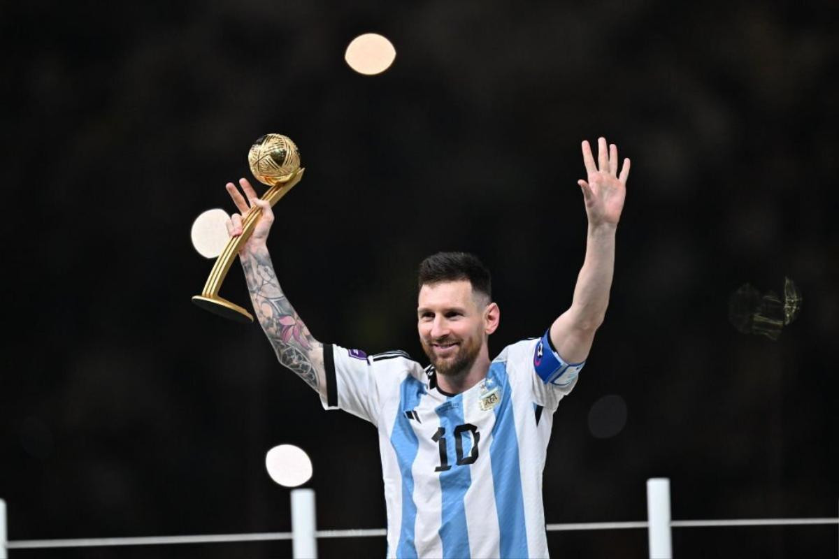 Sao Việt mừng chiến thắng cùng Messi ở World Cup: Tiến Luật hài hước, Bảo Thy bắn pháo hoa Ảnh 1