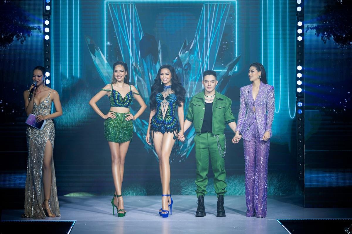 Đoàn Thiên Ân - Ngọc Châu làm vedette tại Brave Heart Fashion Show 2022 của Hoa hậu Khánh Vân Ảnh 3