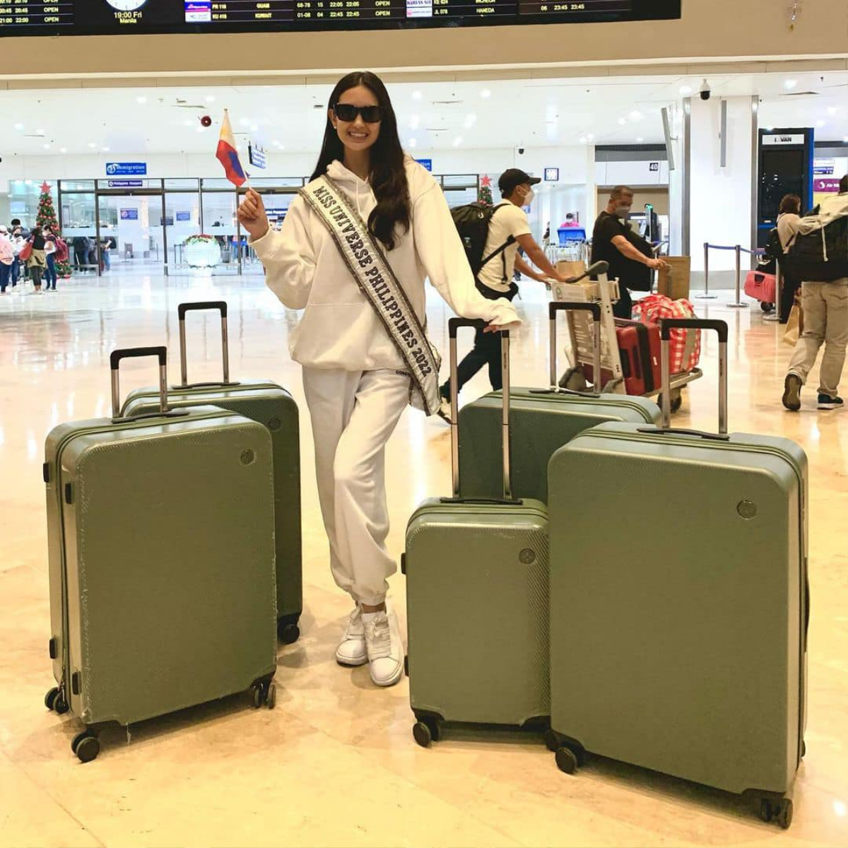 Các mỹ nhân Châu Á 'xuất quân' đến Miss Universe: Philippines không ai tiễn, Thái - Việt náo loạn sân bay Ảnh 2