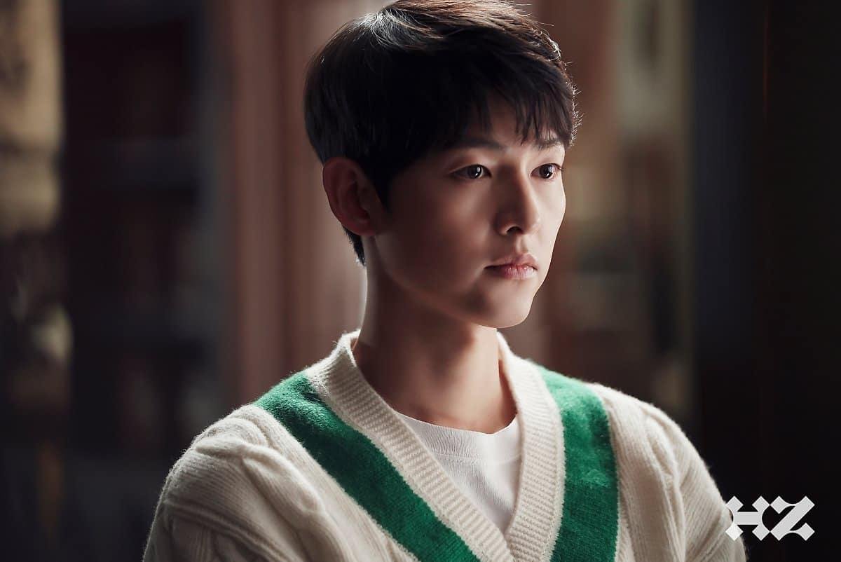 Không còn giấu giếm fan, Song Joong Ki chính thức tái hợp với Kim Tae Ri Ảnh 2