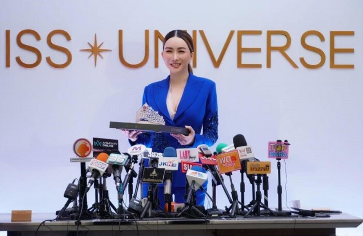 Miss Universe đổi chủ, ông Nawat 'hí hửng': 'Đầu hàng trước Miss Grand International rồi chứ gì?' Ảnh 4