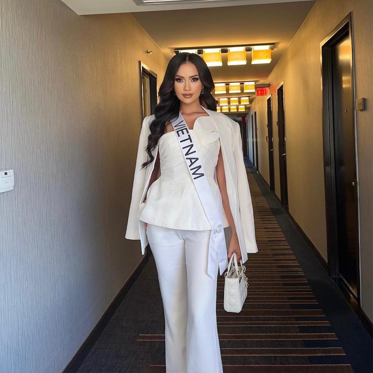 Ngọc Châu lọt Top 3 thí sinh có outfit sang - xịn nhất tại Miss Universe: Ai cũng phải dè chừng Ảnh 3