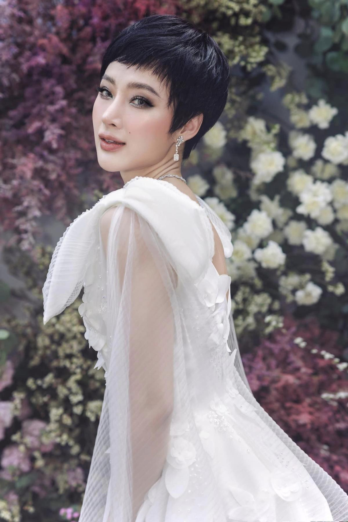 Angela Phương Trinh lần đầu nói về lí do tạm thời rời xa showbiz, thẳng thắn thừa nhận từng 'bồng bột' Ảnh 2