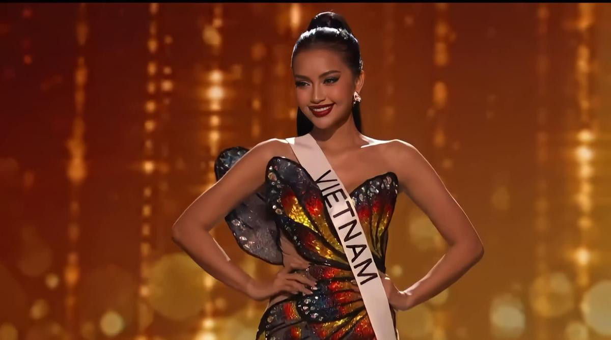 Đang chinh chiến Miss Universe 2022, phát hiện Ngọc Châu cũng bị MONO 'thao túng tâm lý'? Ảnh 1