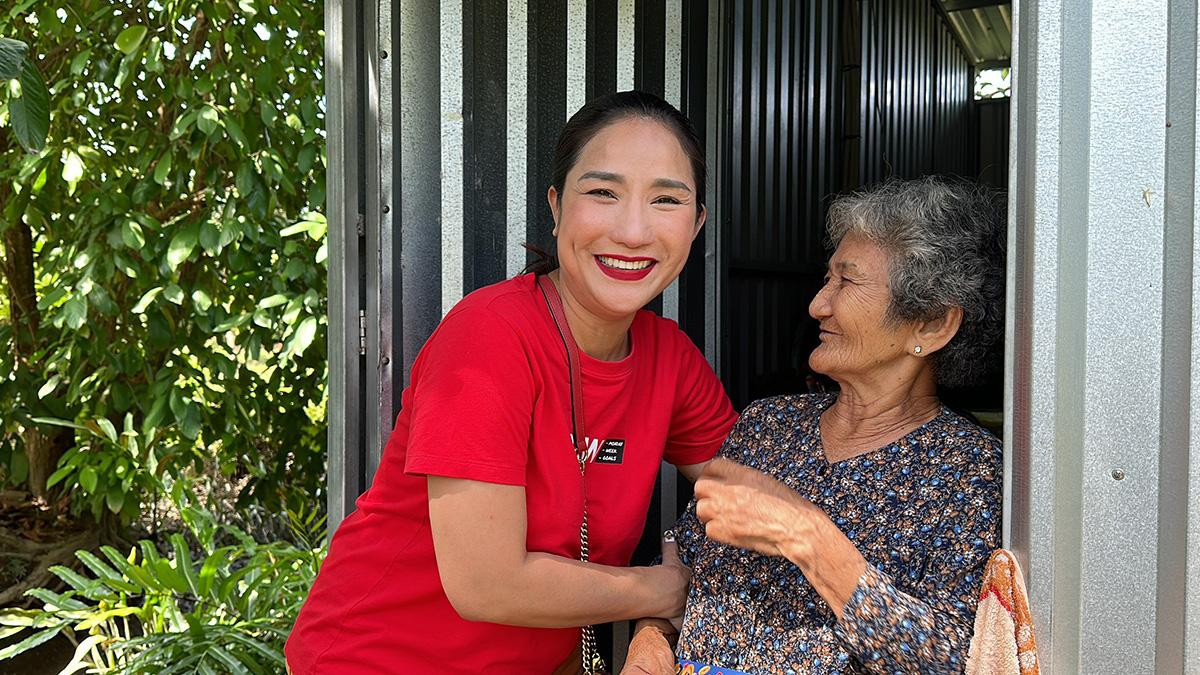 Nghệ sĩ Cát Tường: 'Tết này mẹ và con gái ở Úc, tôi và cha đón Tết cùng nhau' Ảnh 2