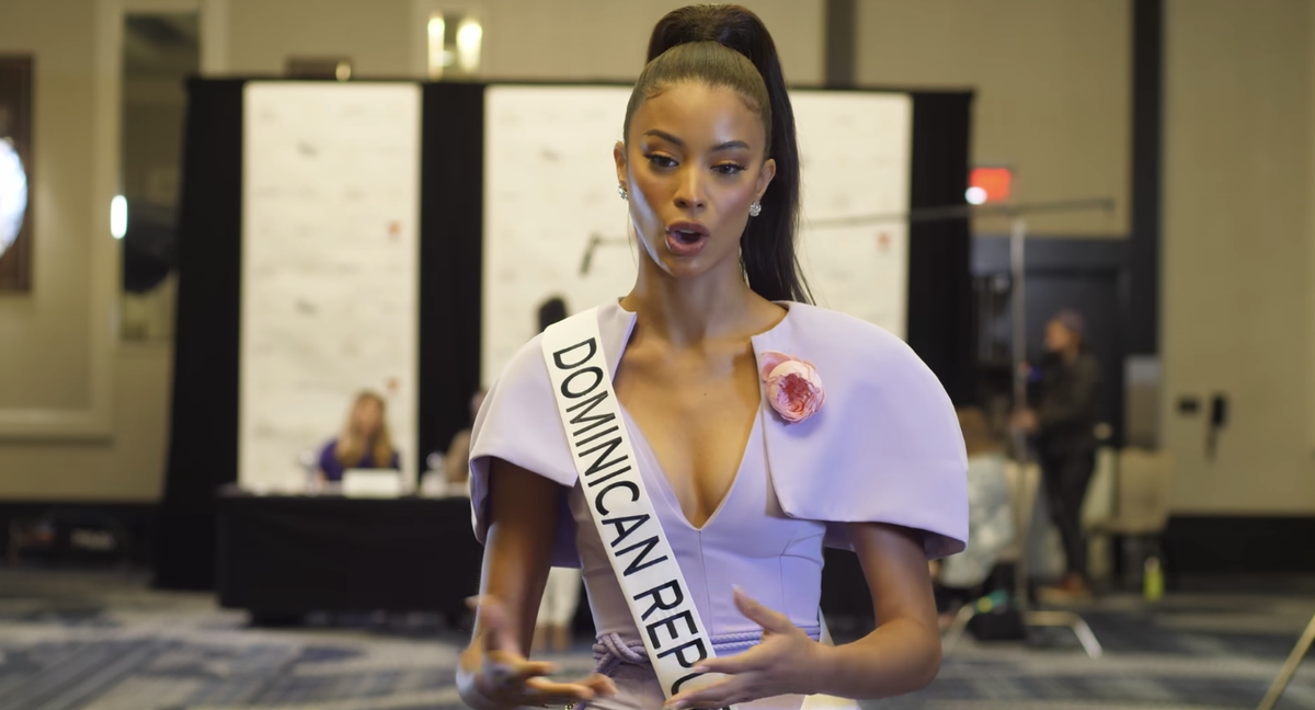 Hé lộ phần phỏng vấn kín 'nuốt mic' của Á hậu Miss Universe: Thở câu nào ghi điểm câu đó! Ảnh 2