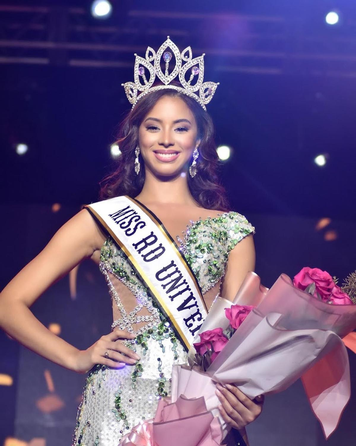 'Phượng hoàng tái sinh' Andreina Martinez: Từ bị miệt thị ngoại hình đến Á hậu 2 Miss Universe Ảnh 2