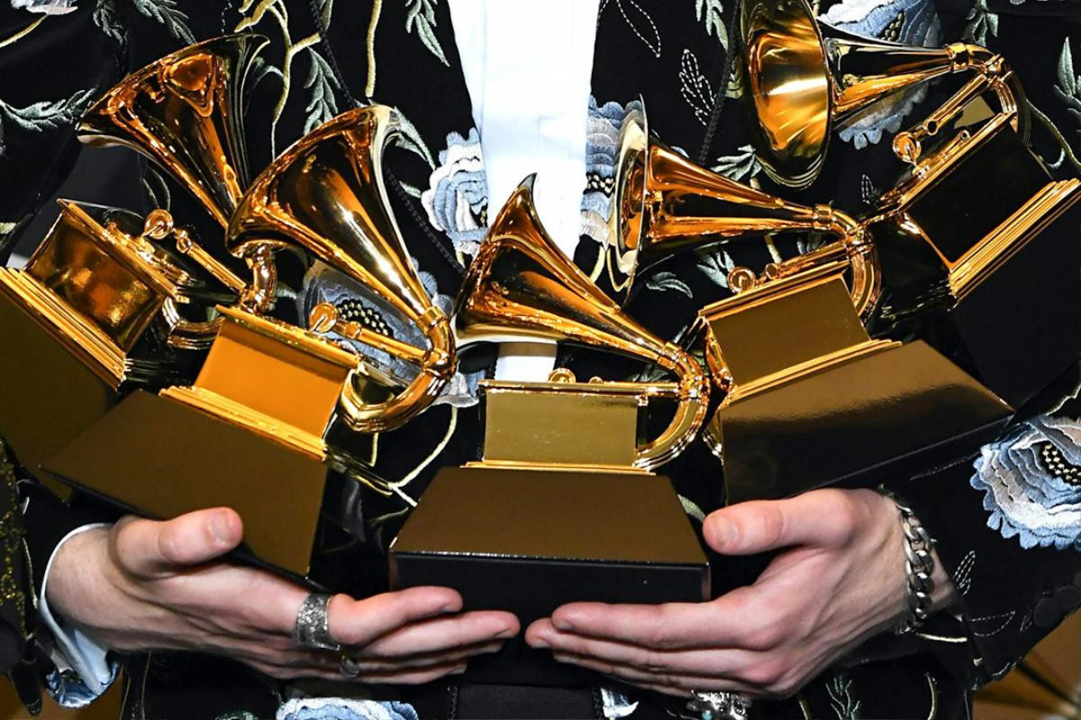 Trượt đề cử thứ 3 vào tay Harry Style, fan lo sợ Adele sẽ trắng tay tại GRAMMY 2023? Ảnh 1