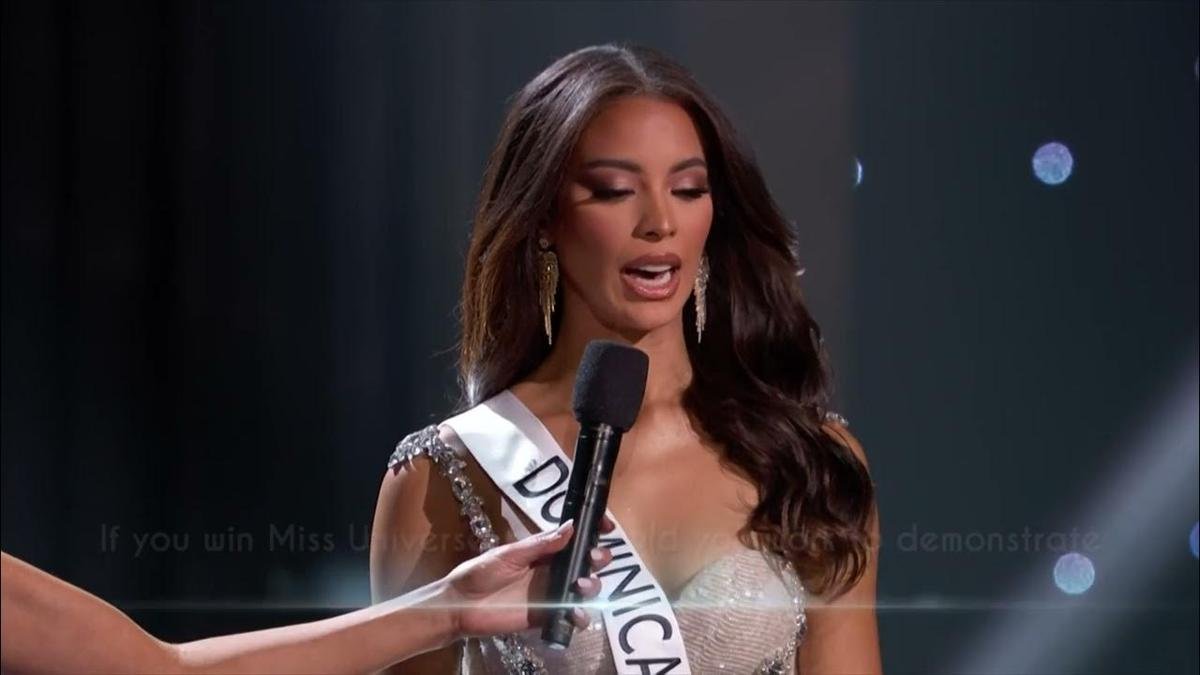 Rầm rộ clip Á hậu 2 Miss Universe 2022 đã độn cằm, gọt mặt, đăng quang ở quê nhà trông rất 'phèn' Ảnh 3