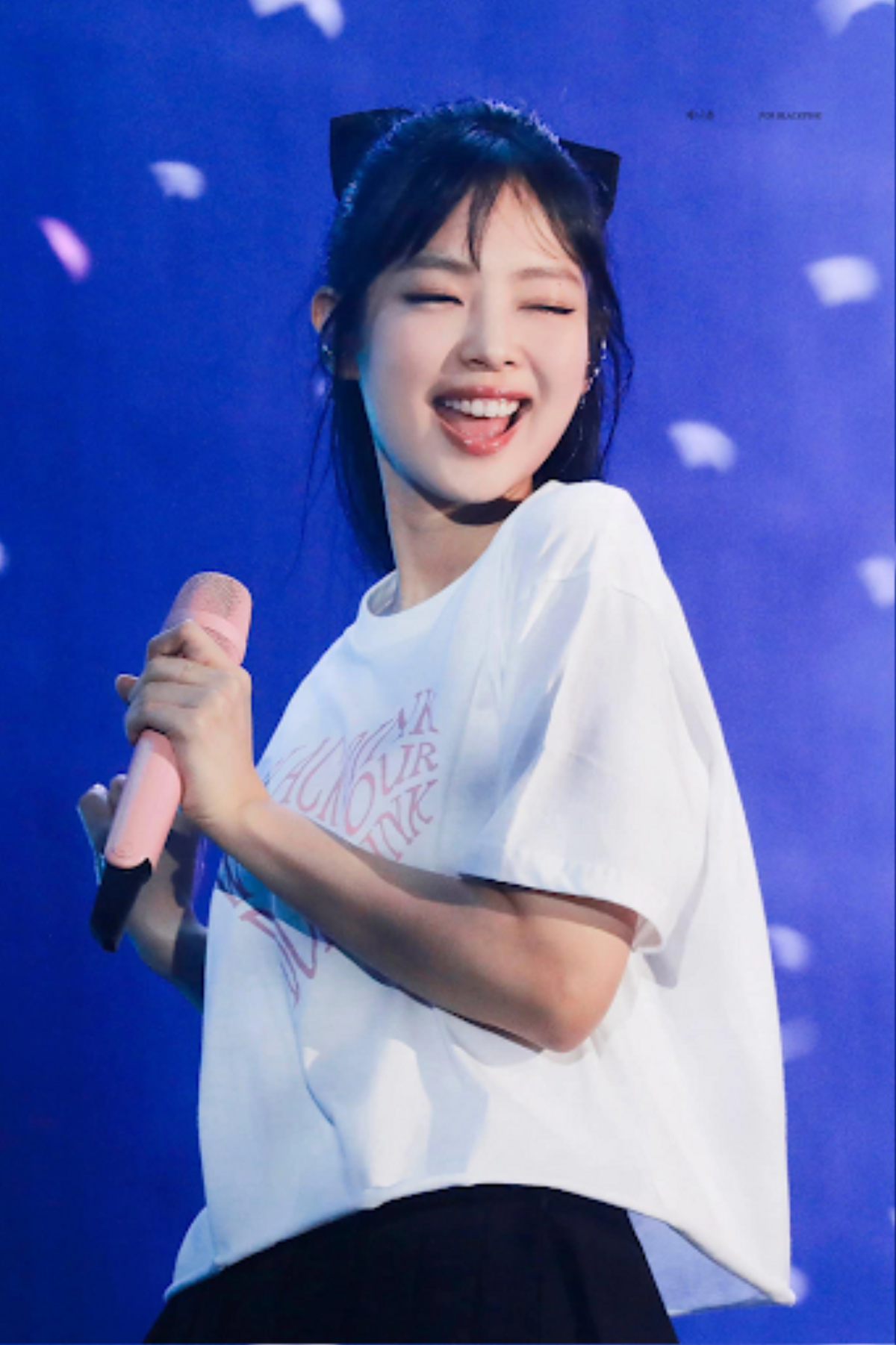 Jennie (BLACKPINK) được khen ngợi vì tinh tế khi đến Ả Rập Ảnh 1