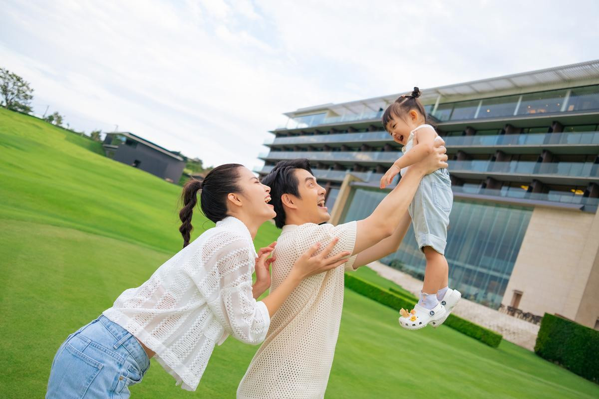 Đông Nhi gửi lời mật ngọt đến Ông Cao Thắng: 'Đi đến đâu không quan trọng, miễn là được đi cùng nhau' Ảnh 4