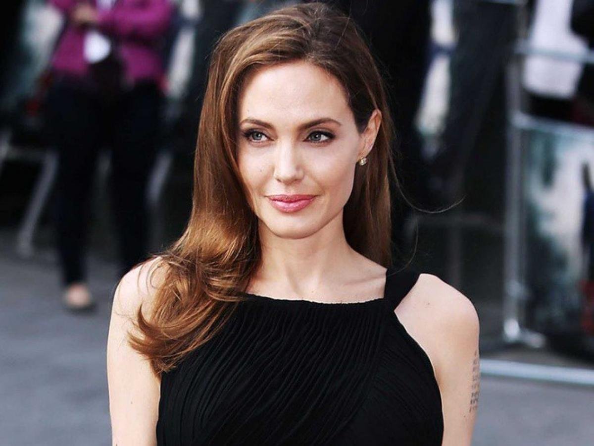 Angelina Jolie tiết lộ tình hình sức khỏe sau phẫu thuật cắt bỏ 2 bên ngực Ảnh 3