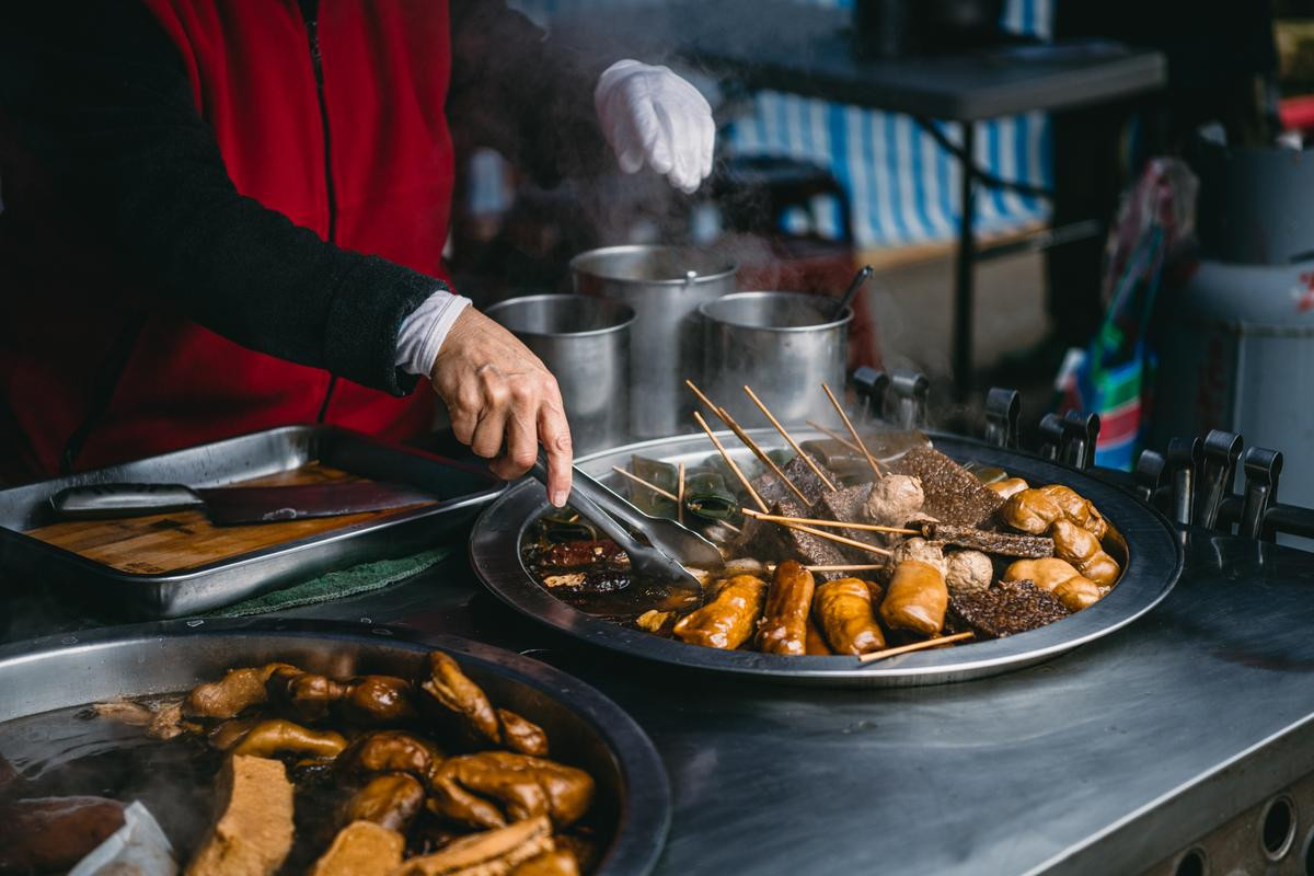 Bình An - Phương Nga lãng mạn tận hưởng mùa xuân xứ Đài, không quên thử món 'đậu phụ thối' đặc trưng Ảnh 3