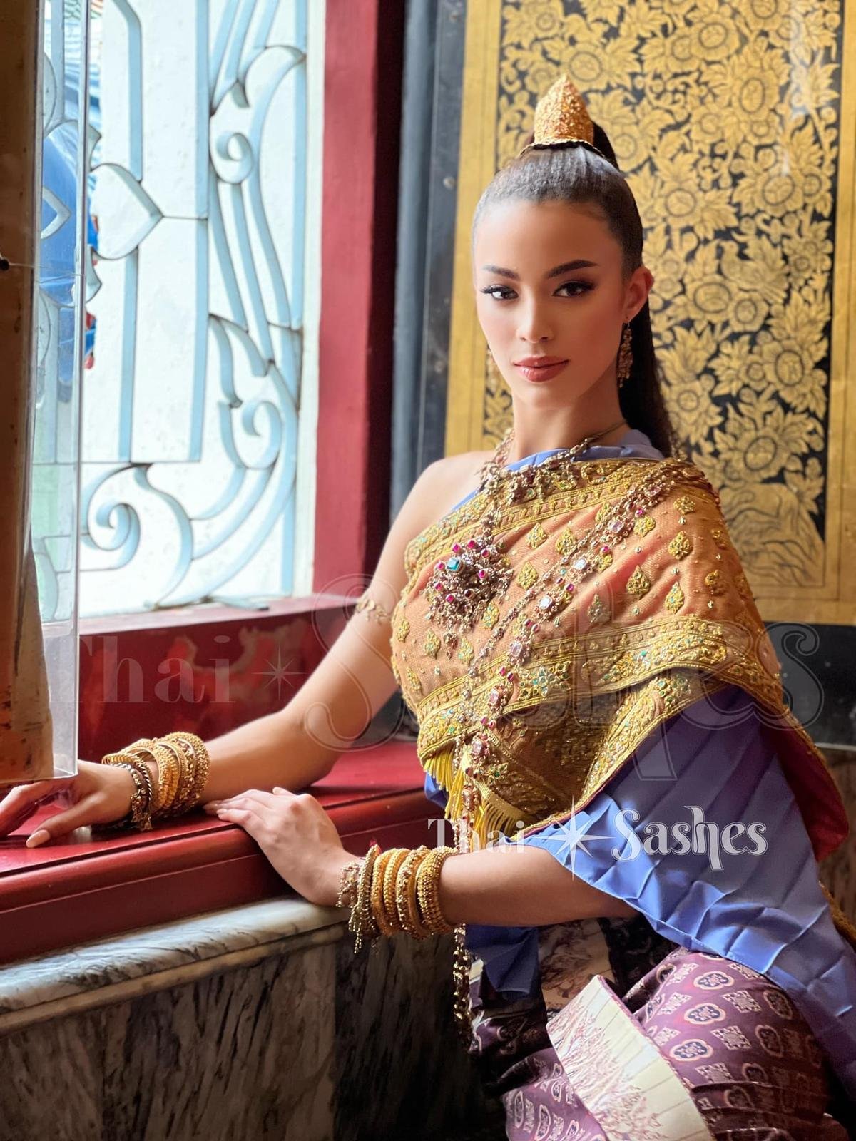 Góc đố ai tinh mắt: Phạm Hương 'vi vu' bên Thái Lan hay Á hậu 2 Miss Universe đây? Ảnh 1