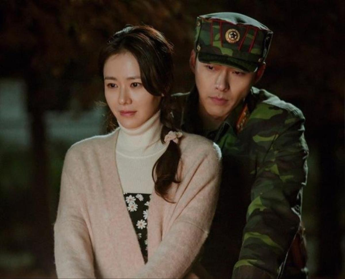 Đón bé trai đầu lòng chưa được bao lâu, Hyun Bin - Son Ye Jin tiếp tục nhận 'trái ngọt' Ảnh 2